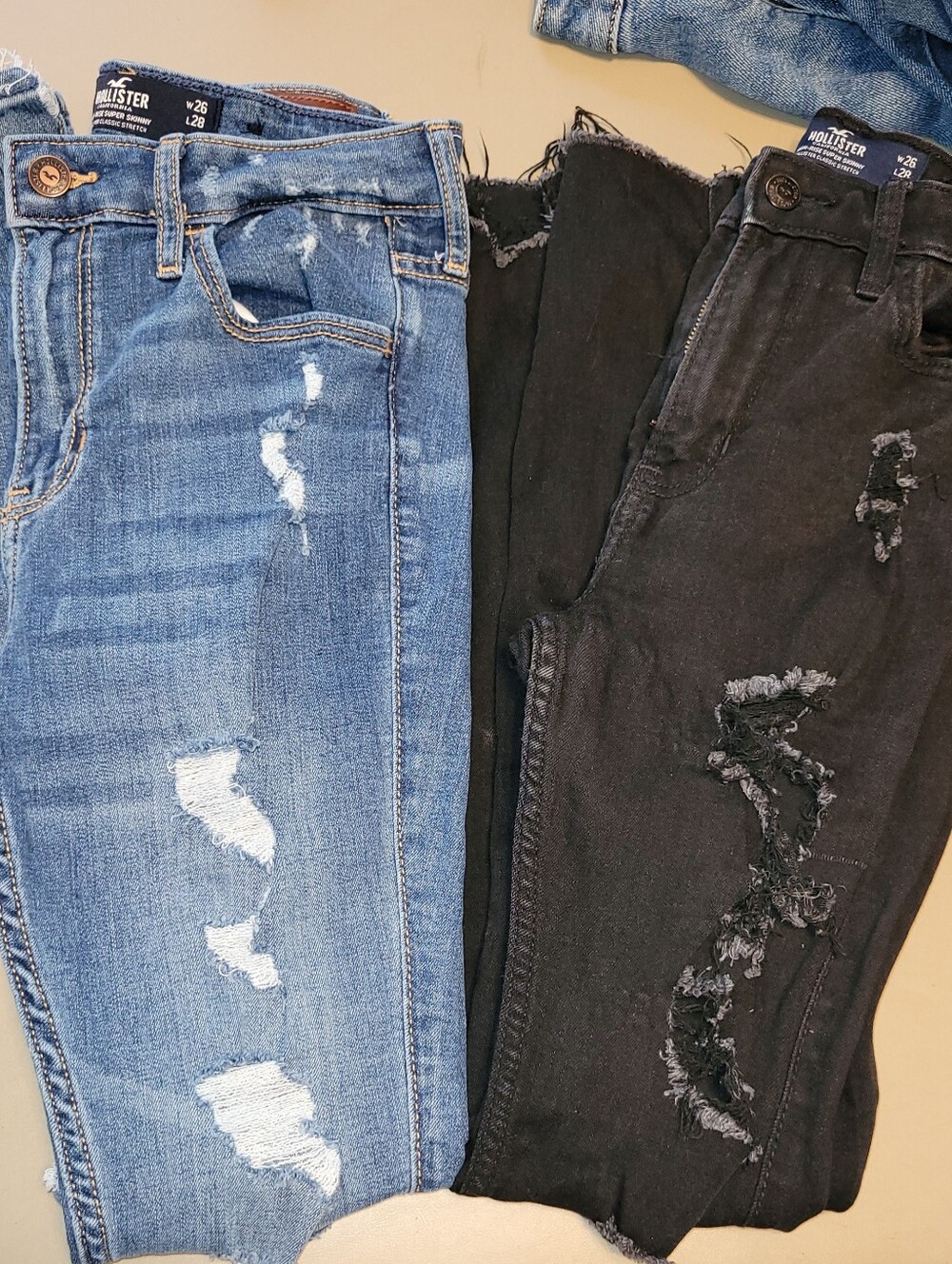 2 Pair Hollister Women's Ripped Skinny Jeans - Blue & Black 26W X 28L